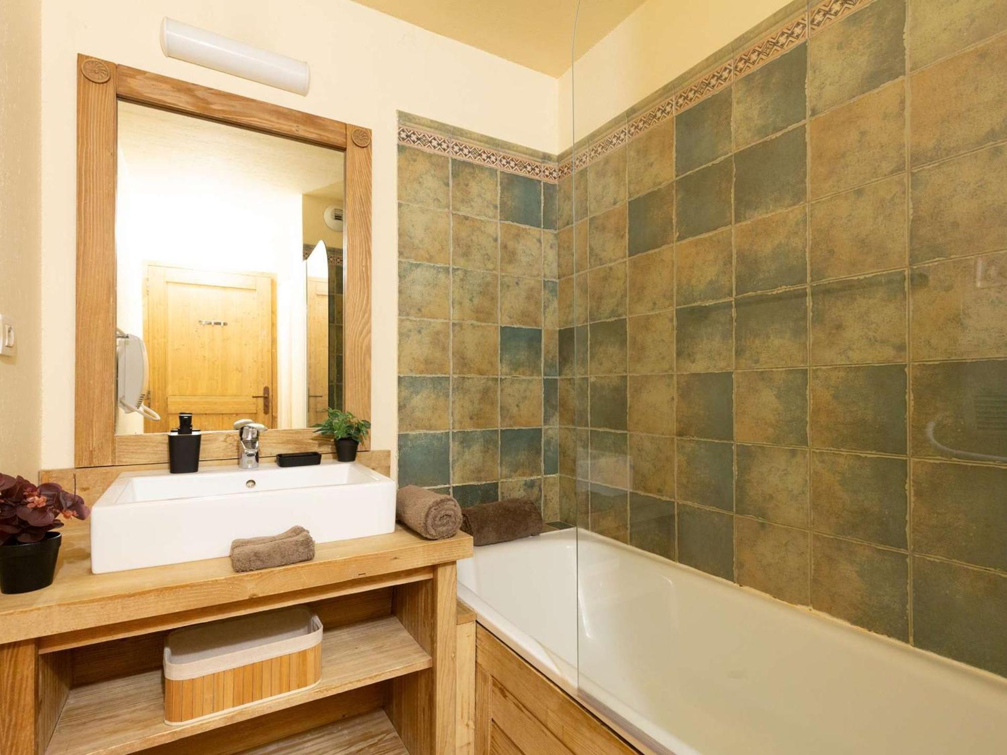 Appartement 10 Pers Avec Piscine, Sauna Et Parking En Centre-Ville De Saint-Lary-Soulan - Fr-1-296-394 Exteriör bild